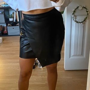 NWOT Pretty Little Thing Leather Wrap Mini Skirt